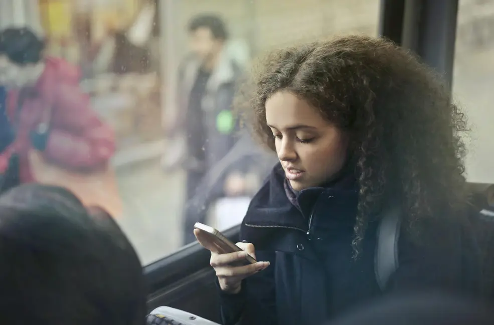 Galaxy S25 FE na Rotina Brasileira: O Que Já Muda no Seu Dia a Dia