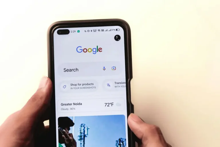 Coleção de novidades Google em apartamento brasileiro moderno